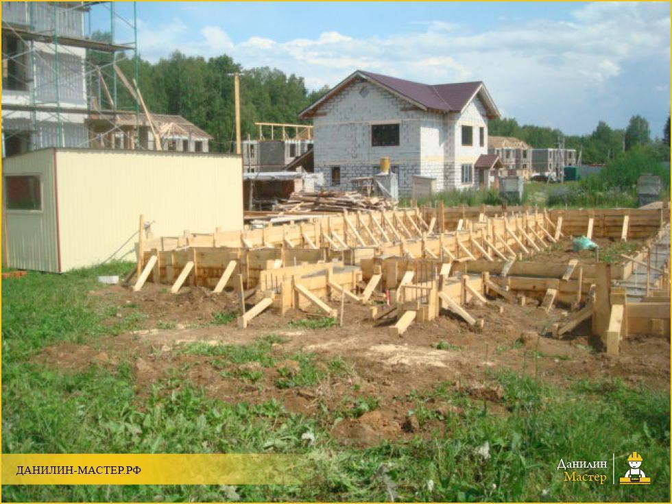 Строительство ленточного фундамента в д. Дарна, Истринский р-н
