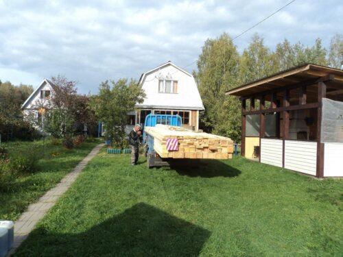 Этап начала установки винтовых свай под пристройку к дому в Истринском р-не