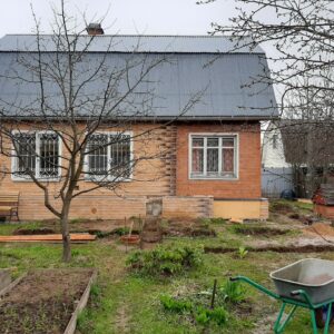 Этап изготовления ленточного фундамента с опорными столбами пристройки к дому в Солнечногорском р-не